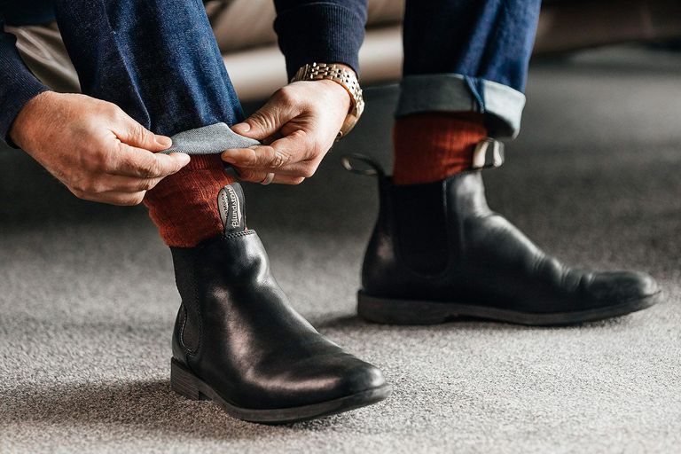 Gear Patrol: Blundstone's Leather Dress Boot is a perfect fall style statement Gear Patrol: Blundstone's Leather Dress Boot is a perfect fall style statement