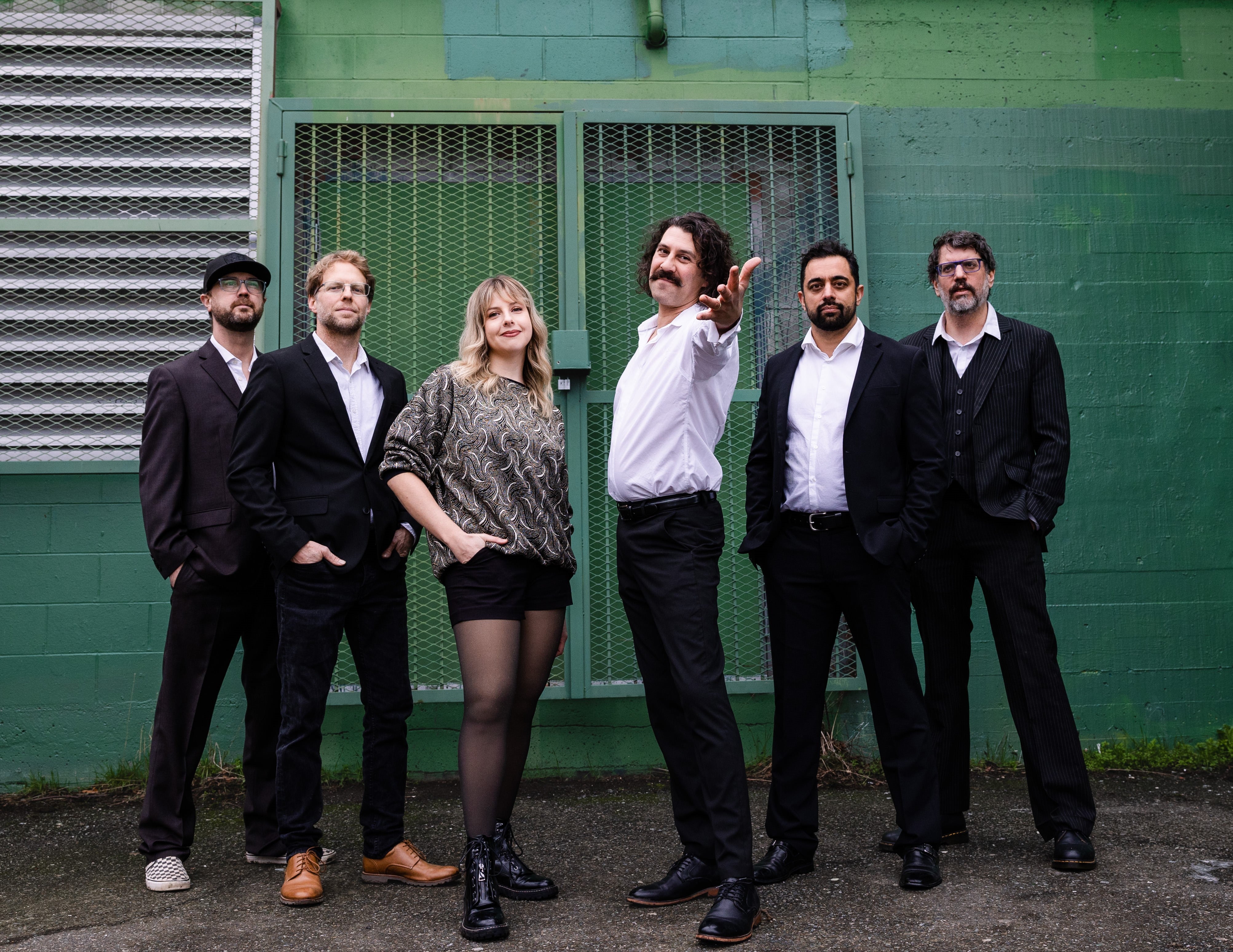 Astrocolor et Cayley Thomas Une collaboration cosmique aux paysages s